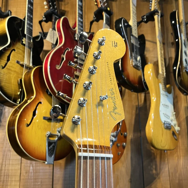 Fender Stratocaster Vintera 60s - Image 3