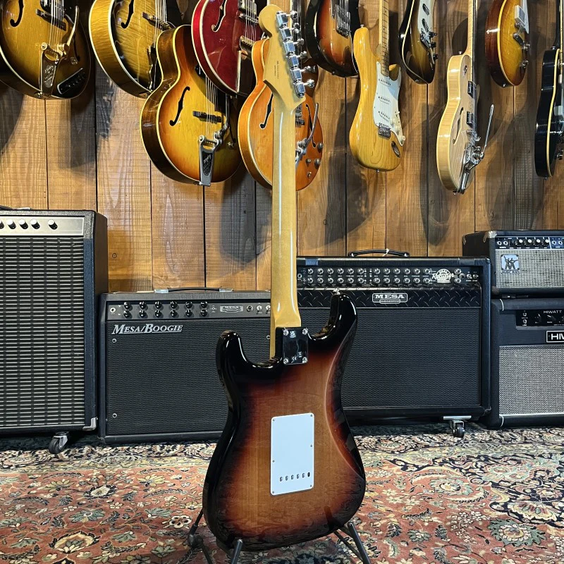 Fender Stratocaster Vintera 60s - Image 4