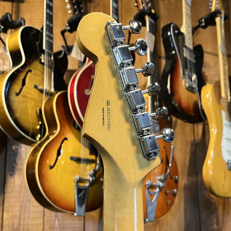 Fender Stratocaster Vintera 60s - Image 6