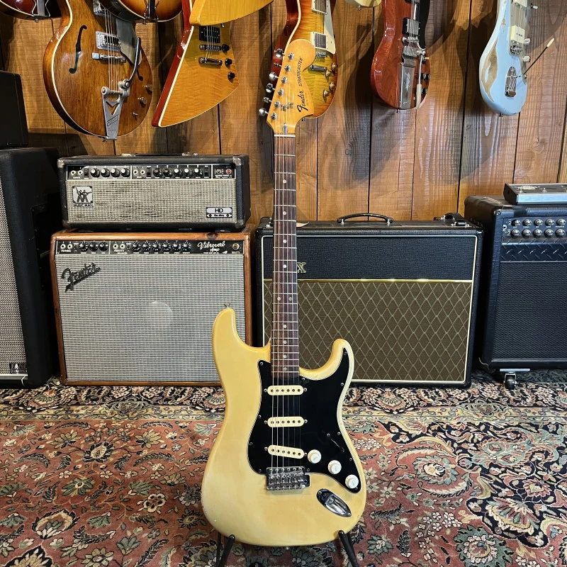Fender Stratocaster with 3-Bolt Neck, Rosewood Fretboard 1976 - Olympic White - Image 3