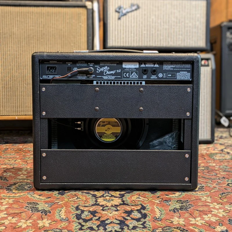 Fender Super Champ X2 2-Channel 15-Watt 1x10" Guitar Combo 2012 - 2021 - Black - Image 2