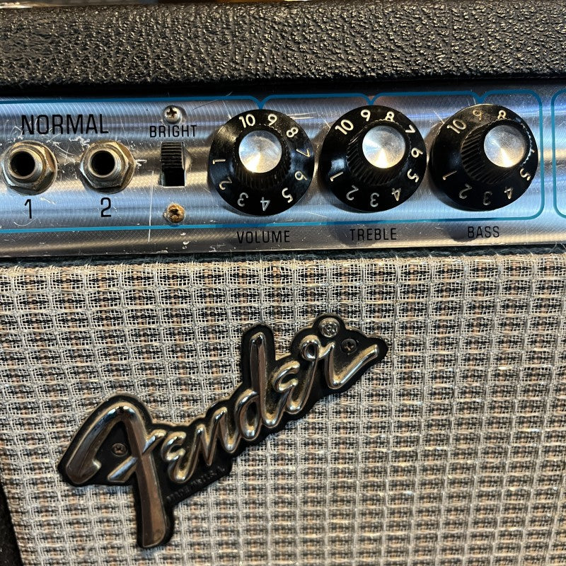 Fender Vibrolux Reverb Silverface - Image 4