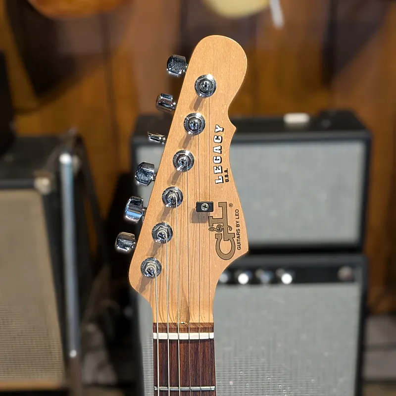 G&L Fullerton Deluxe Legacy HSS - Honey Burst - Image 8