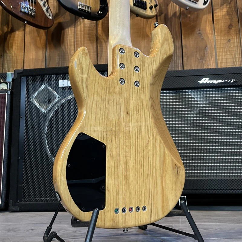 G&L L-2500 Fretless - Image 5