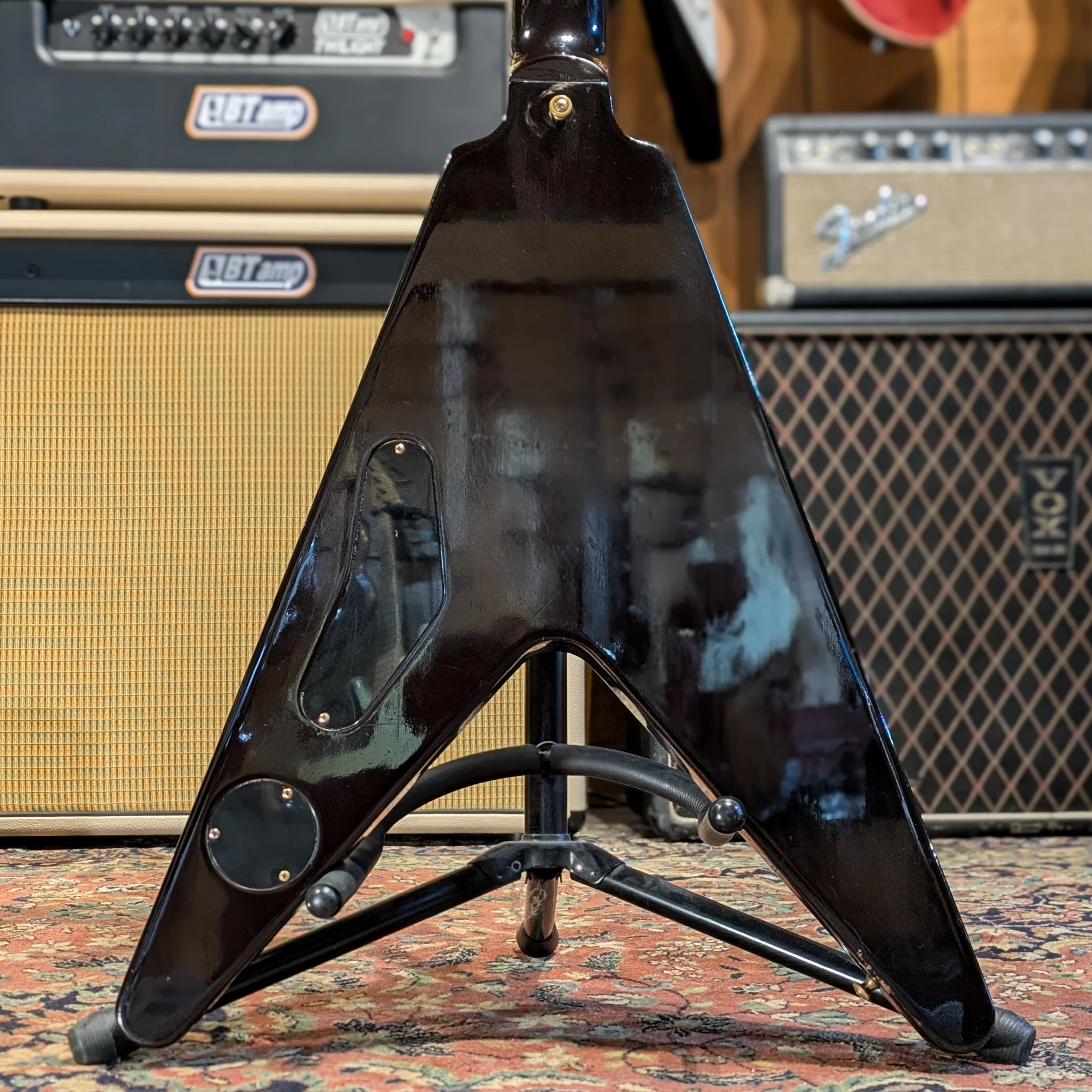 Gibson Flying V - Guitar of the Month - 50th Anniversary 2008 - Brimstone Burst - Image 2