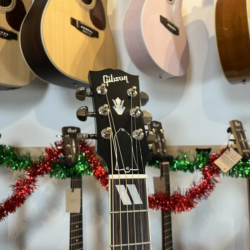 Gibson Hummingbird (2022) USA - Image 4