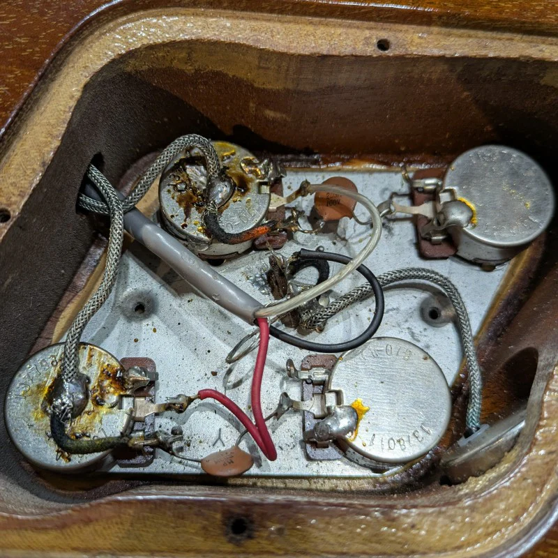 Gibson Les Paul Standard 1981 - Goldtop - Image 12