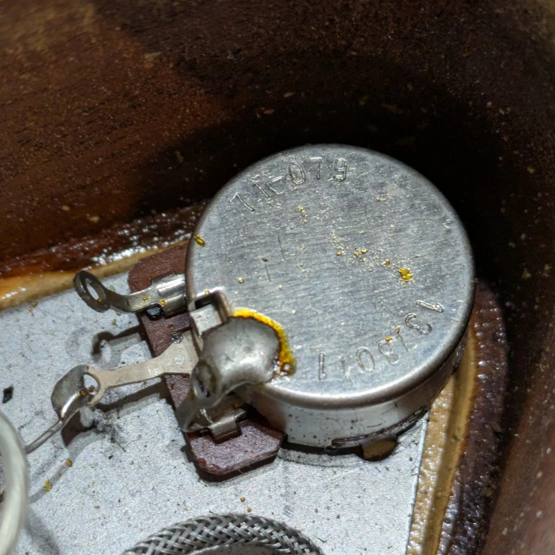 Gibson Les Paul Standard 1981 - Goldtop - Image 15