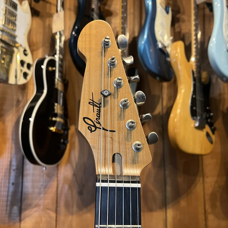 Girault Guitars California - Relic Green - Image 4