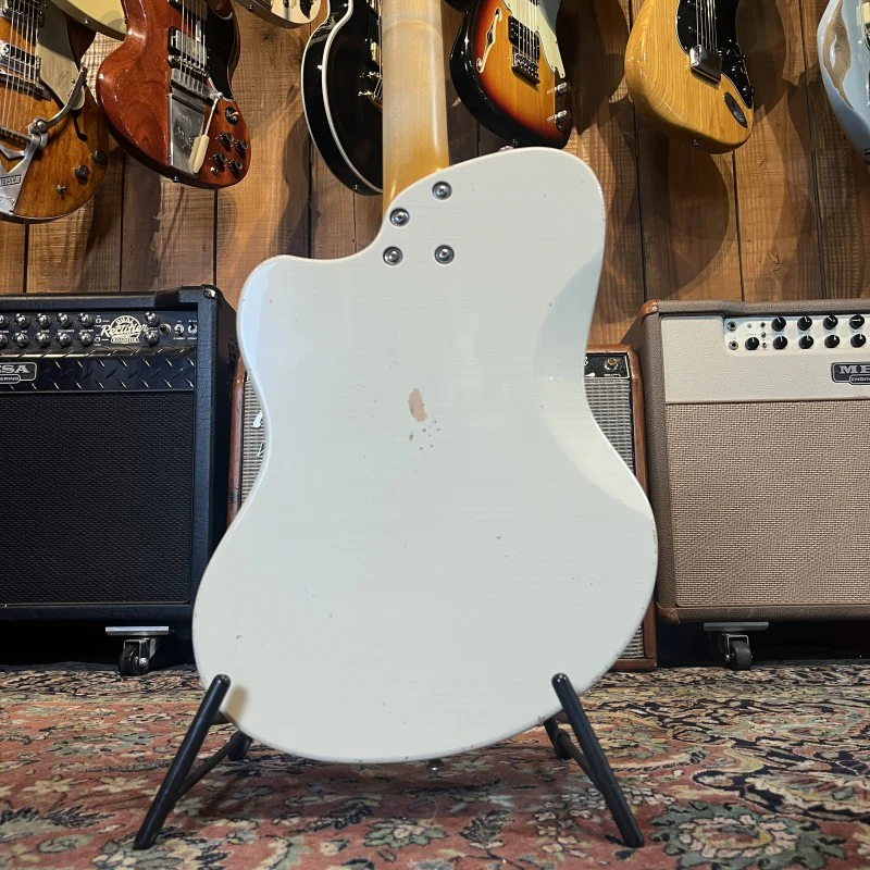 Girault Guitars California - Relic White - Image 3