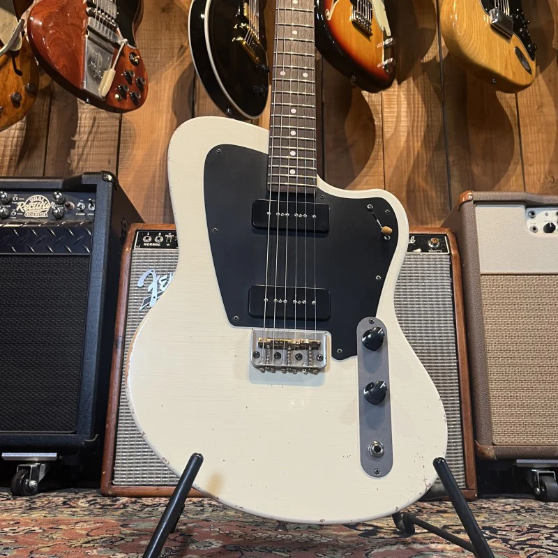 Girault Guitars California - Relic White - Image 7