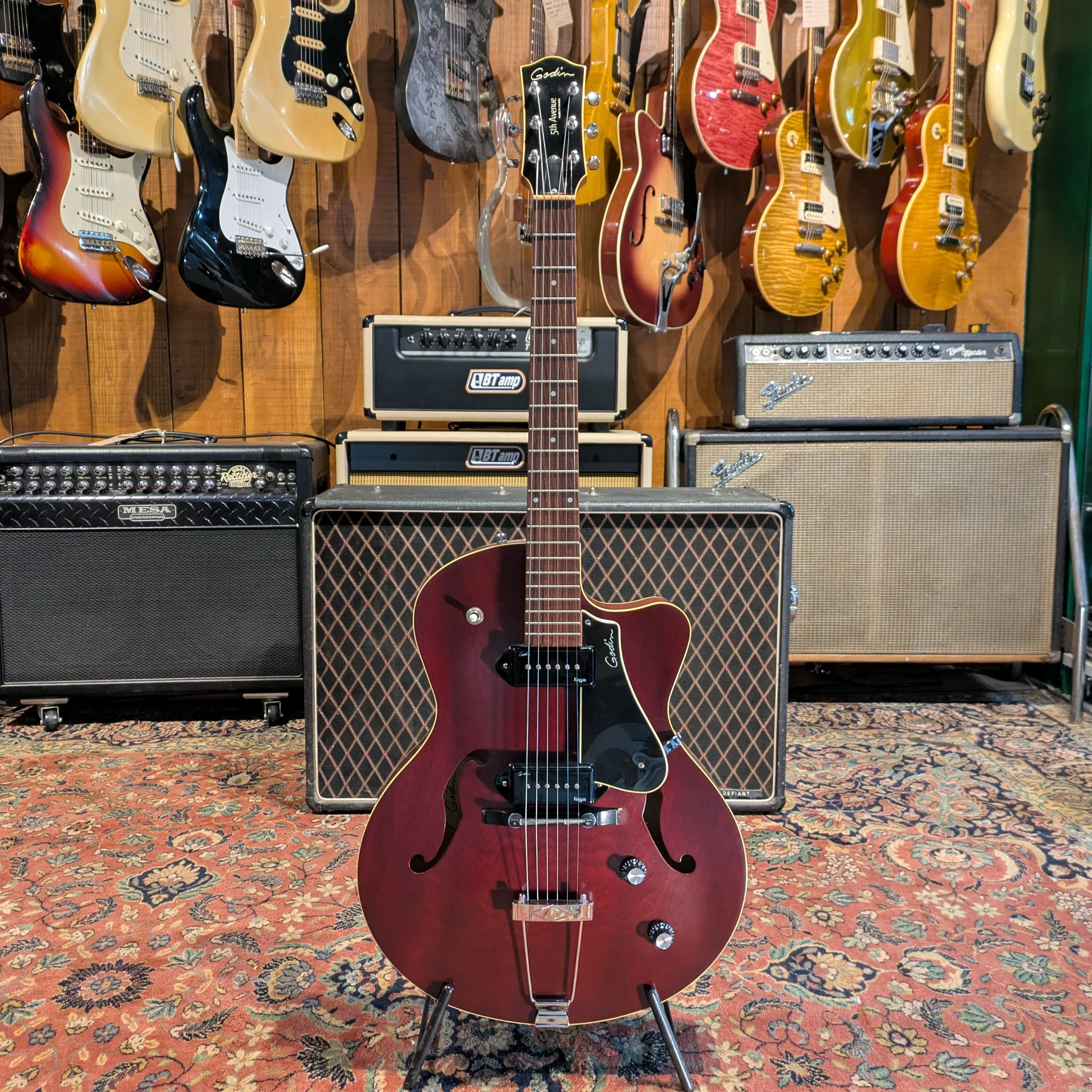 Godin 5th Avenue CW Kingpin II 2010s - Burgundy - Image 5