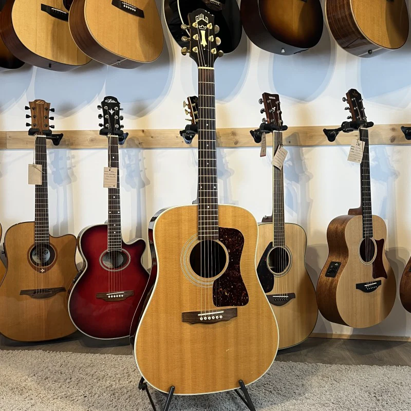 Guild D-40 1990's - Image 3