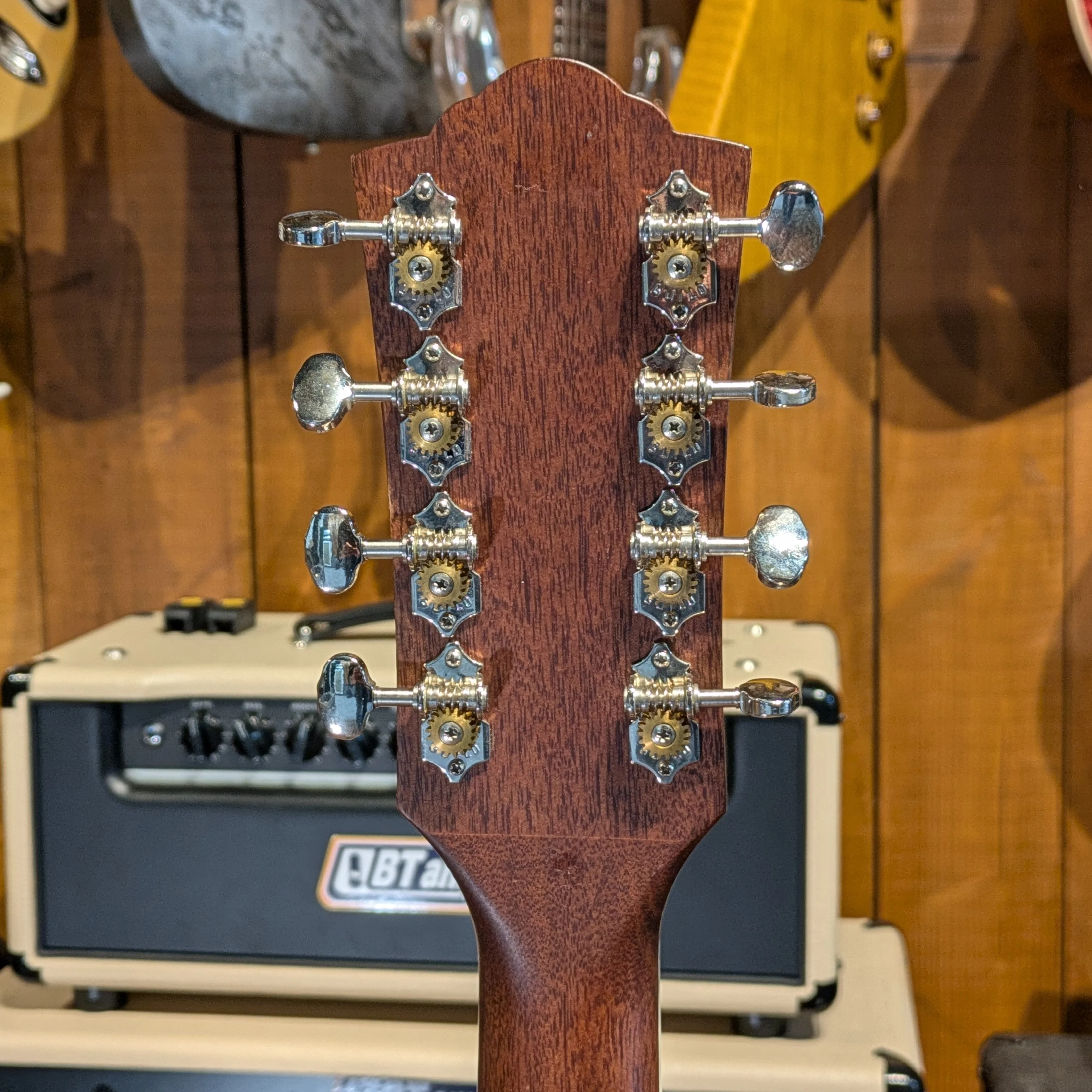 Guild Westerly Collection BT-258E Deluxe Baritone - Image 6