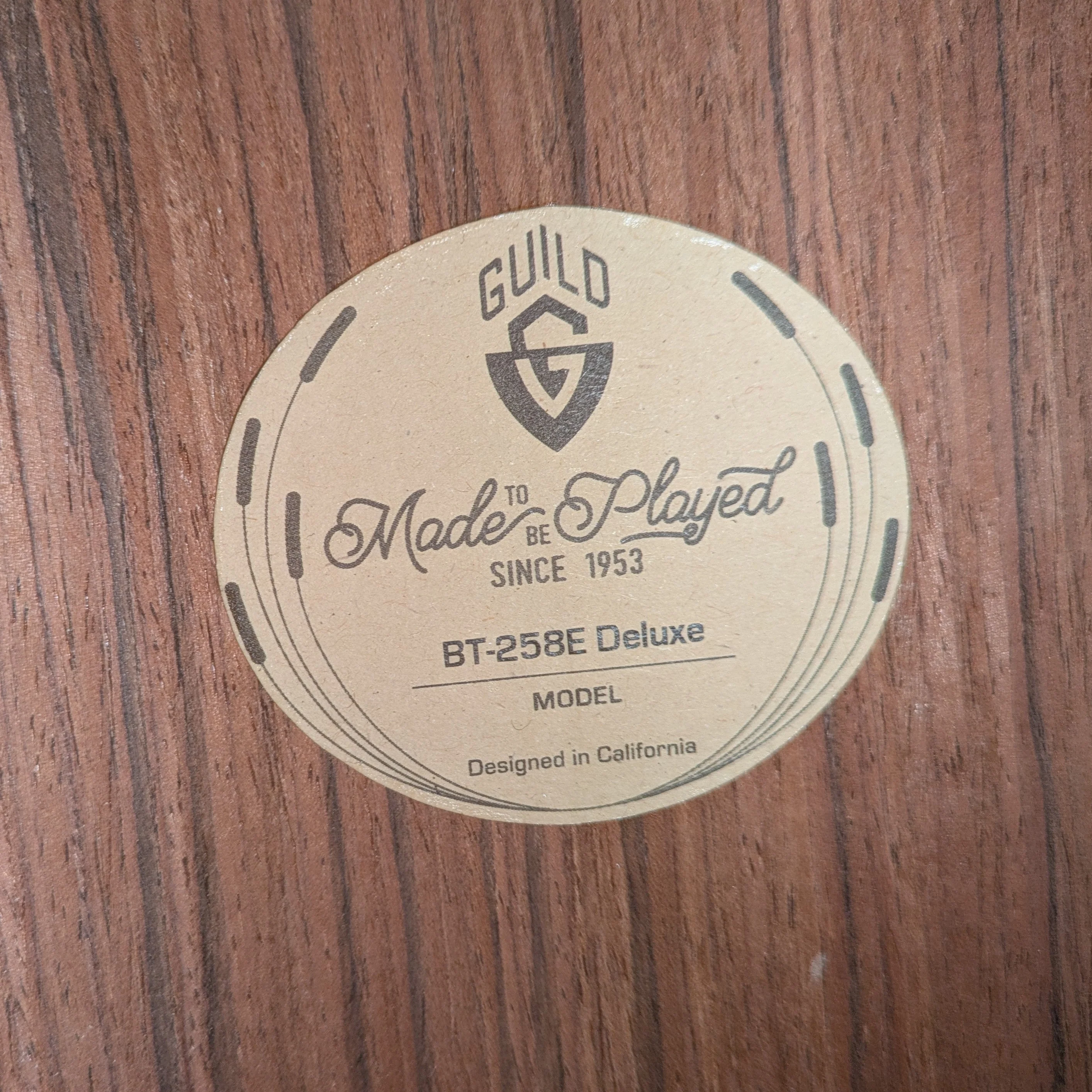 Guild Westerly Collection BT-258E Deluxe Baritone - Image 8