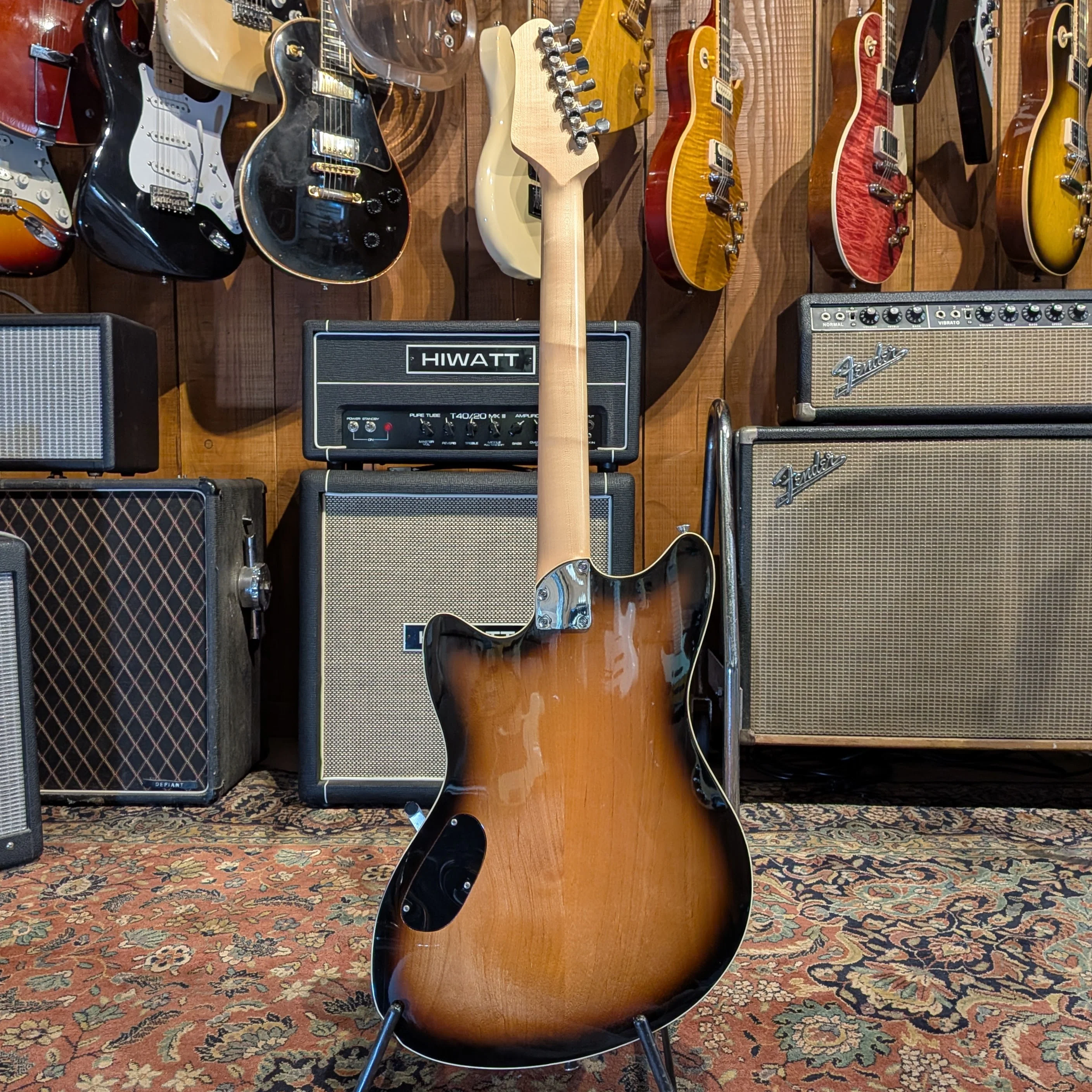 Jennings Voyager Deluxe - 2-Tone Sunburst with Gold Foil Pickups - Image 6