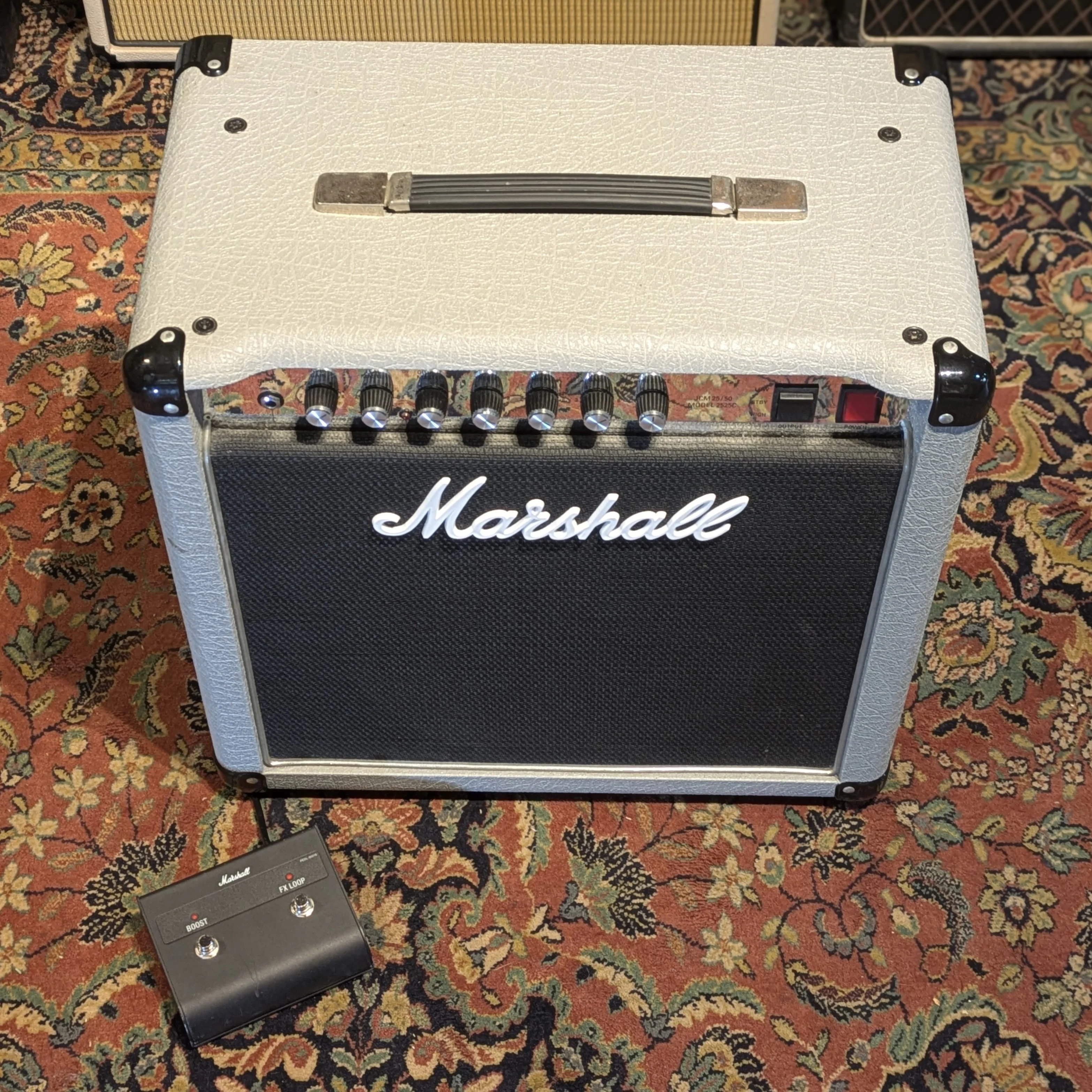 Marshall 2525C Mini Jubilee 2-Channel 20 Watts 1x12" Guitar Combo - Image 2