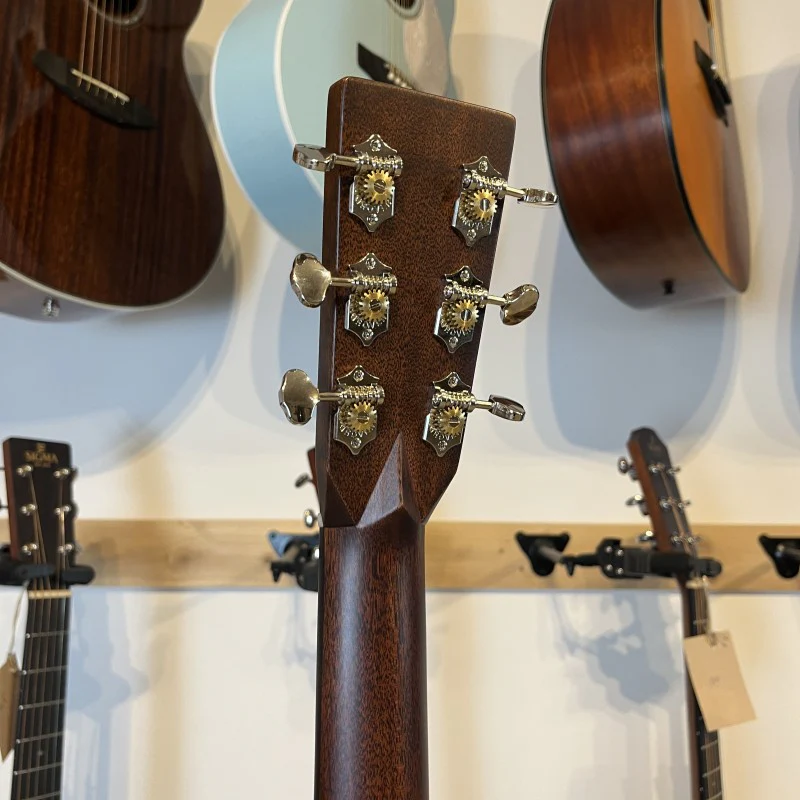 Martin HD-28 (2022) - Image 6