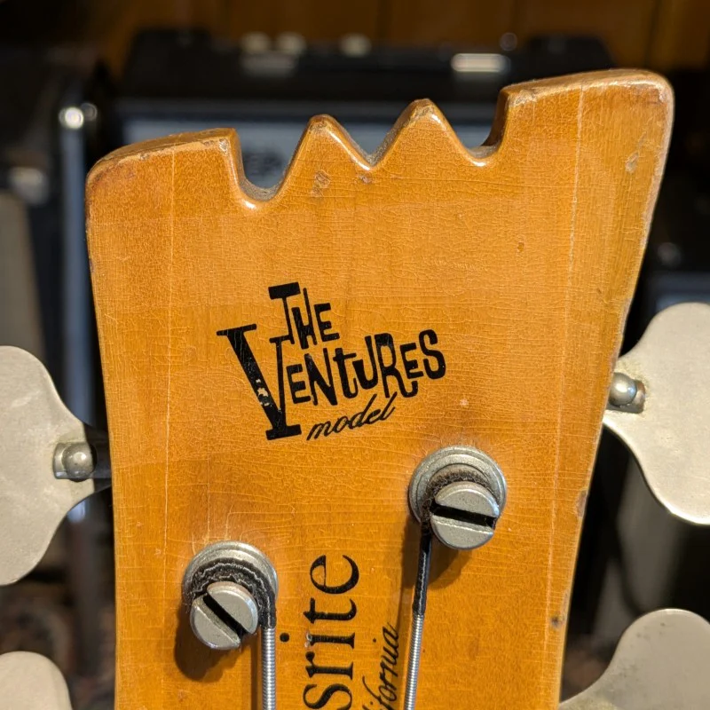Mosrite Ventures Bass 1965 - Fiesta Red - Image 9