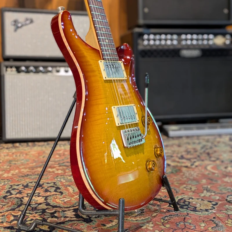 PRS CE 22 Mahogany Tremolo McCarty Tobacco Sunburst - Image 3