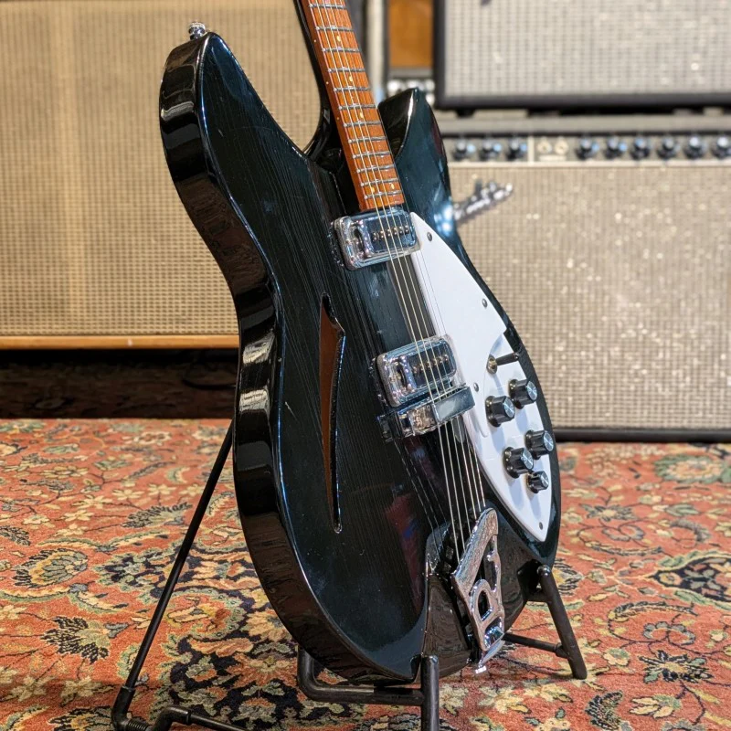 Rickenbacker 330 1989 - Jetglo - Image 3