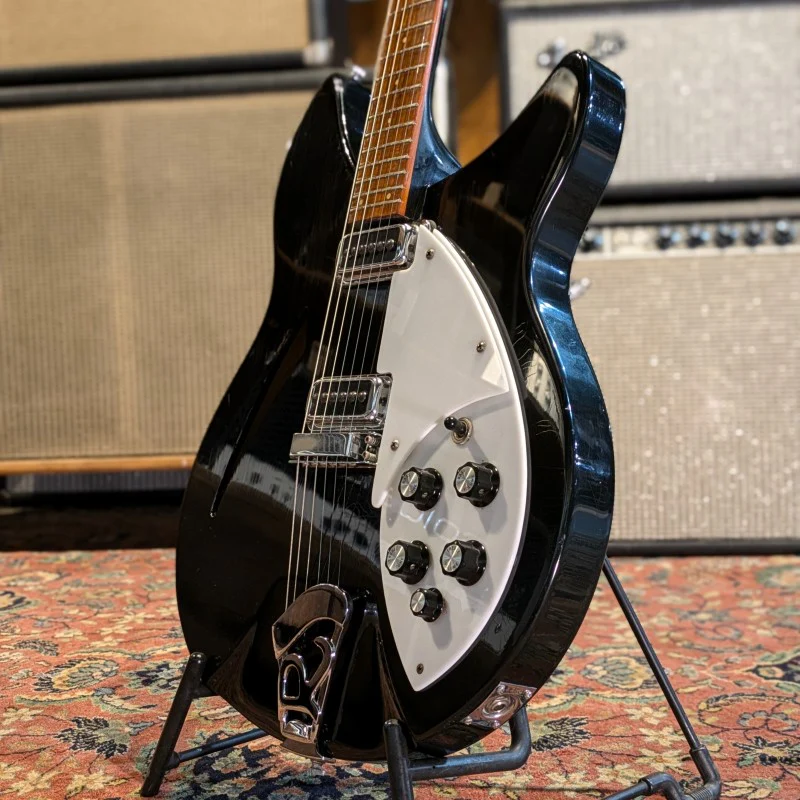 Rickenbacker 330 1989 - Jetglo - Image 4
