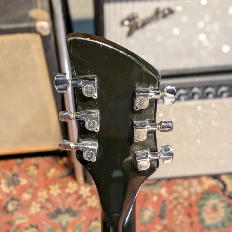 Rickenbacker 330 1989 - Jetglo - Image 8