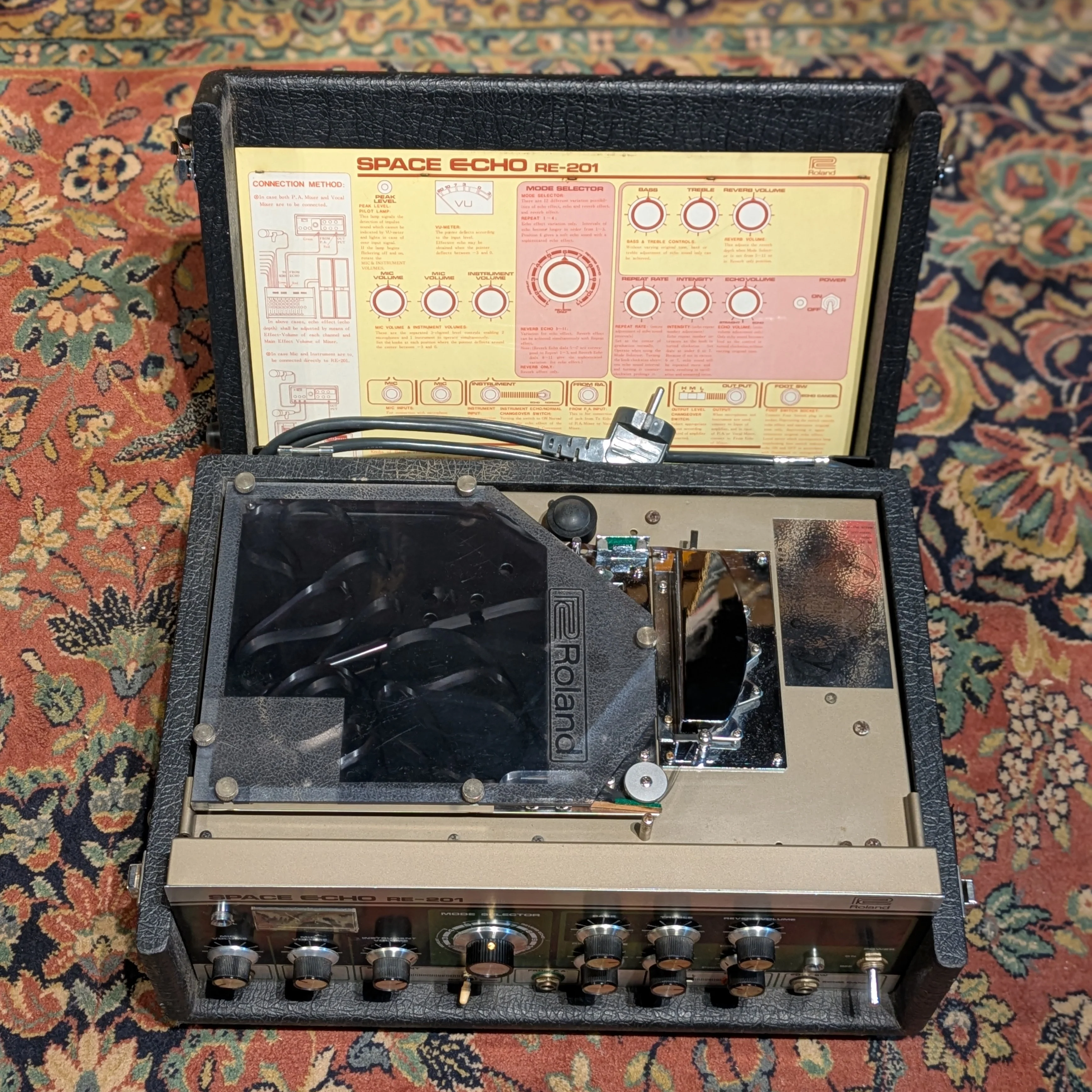 Roland RE-201 Space Echo Tape Delay / Reverb (Serviced) 1974 - 1988 - Black - Image 4