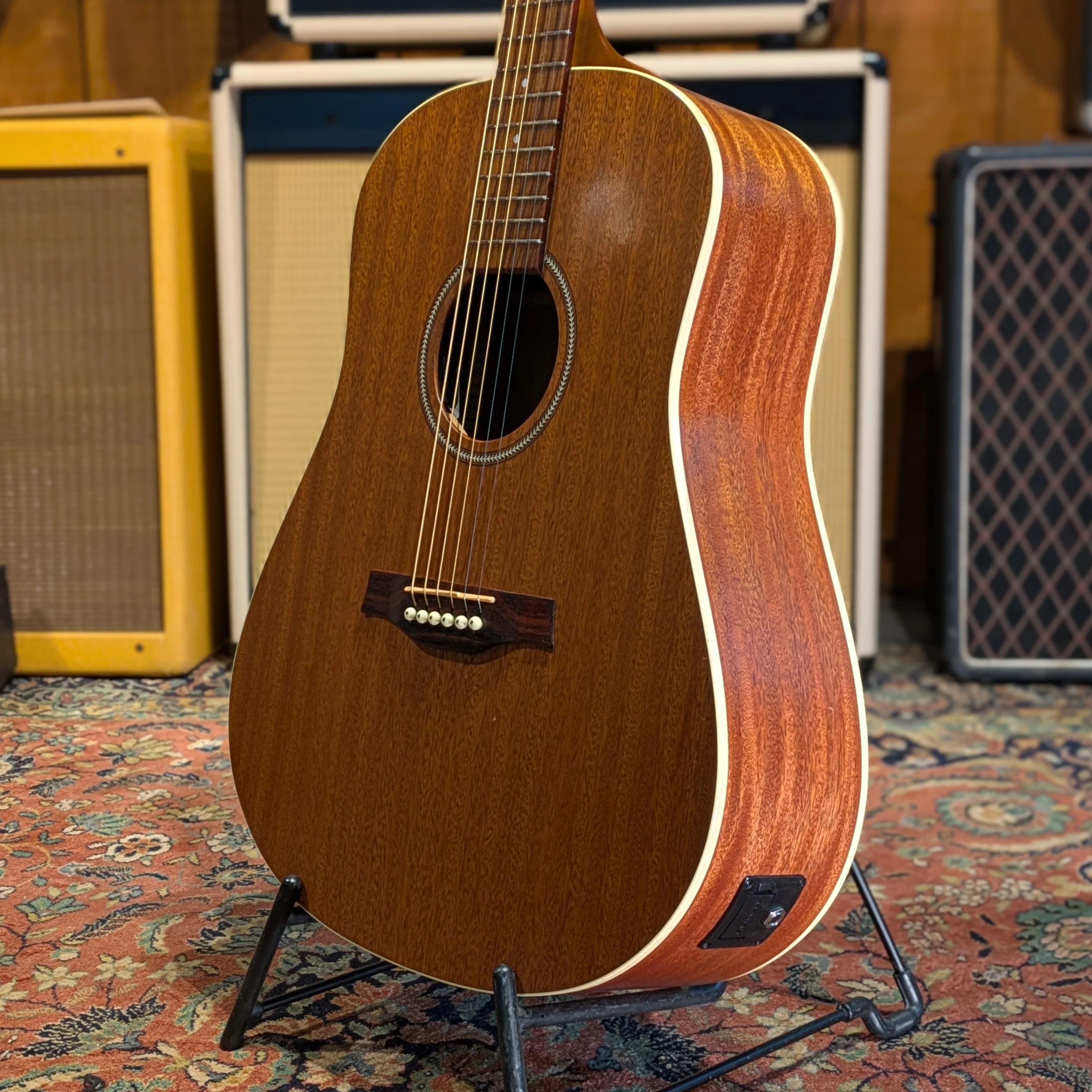 Seagull S6 Mahogany Deluxe A/E - Natural - Image 2