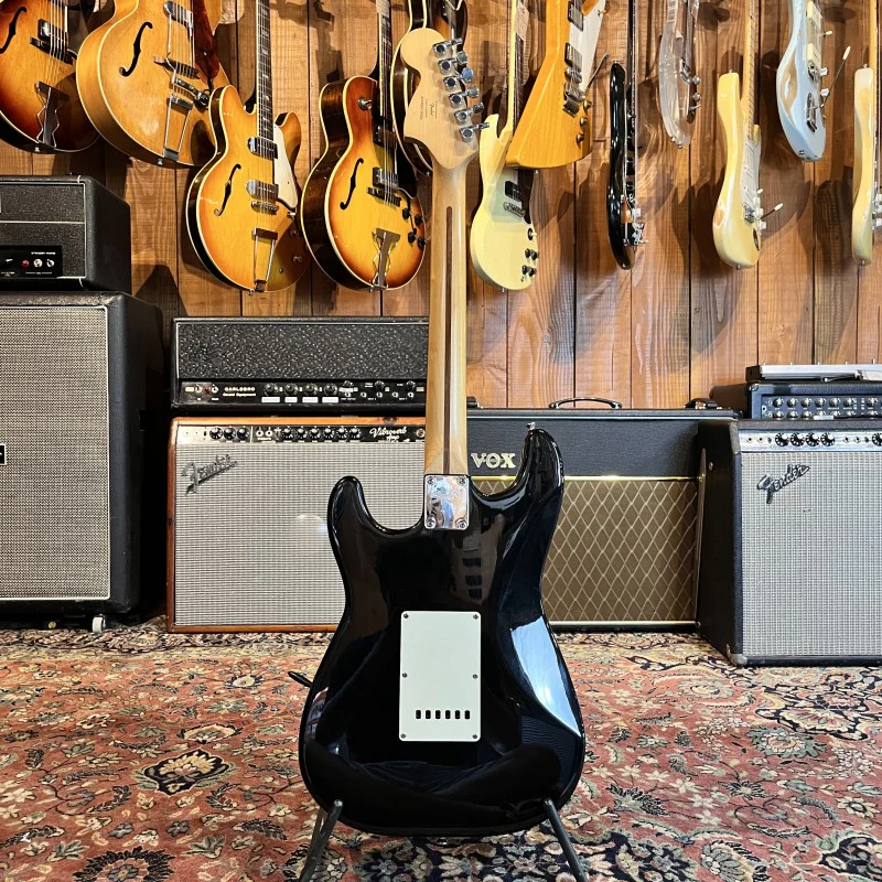 Squier Standard Stratocaster HSS - Image 4
