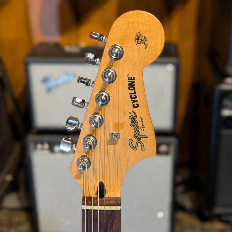 Squier Vintage Modified Cyclone - Image 6