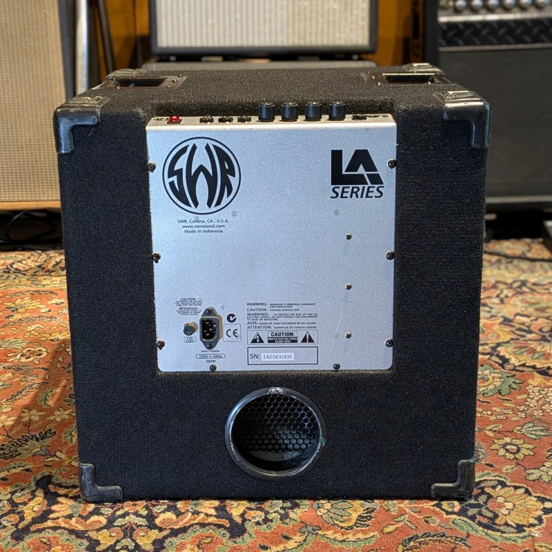 SWR LA-15 BASS COMBO - Image 4