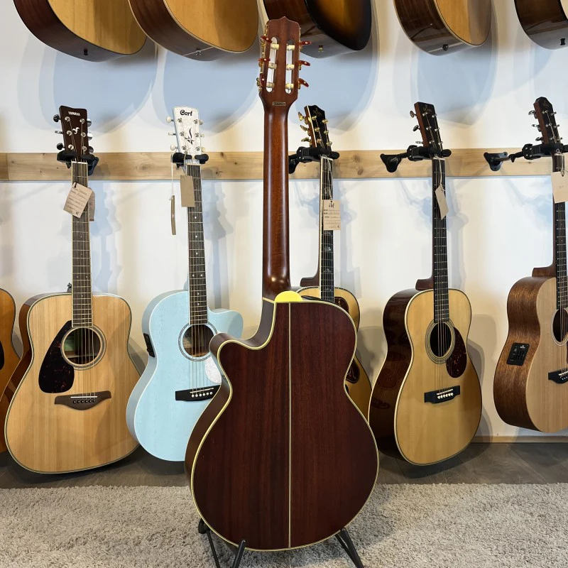 Takamine EN60C - Image 4