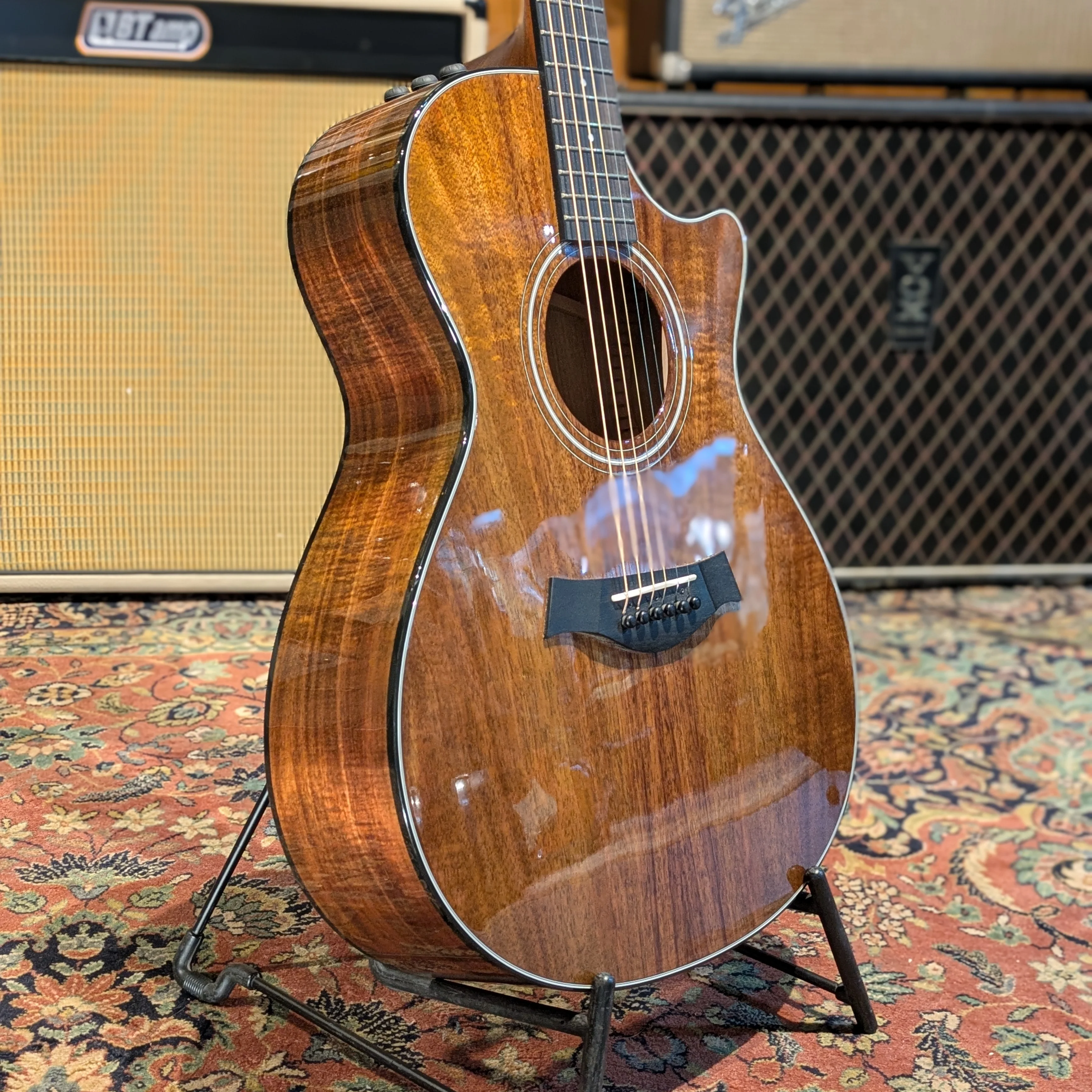 Taylor 422ce-K LTD Koa 2021 - Natural - Image 2