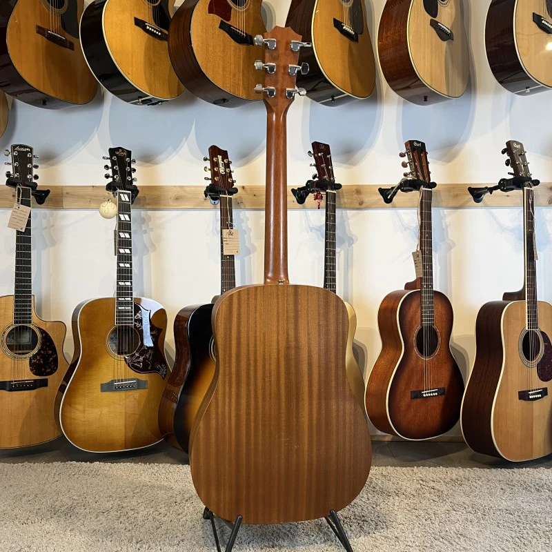 Taylor Big Baby Taylor + Fishman Pickup - Image 4