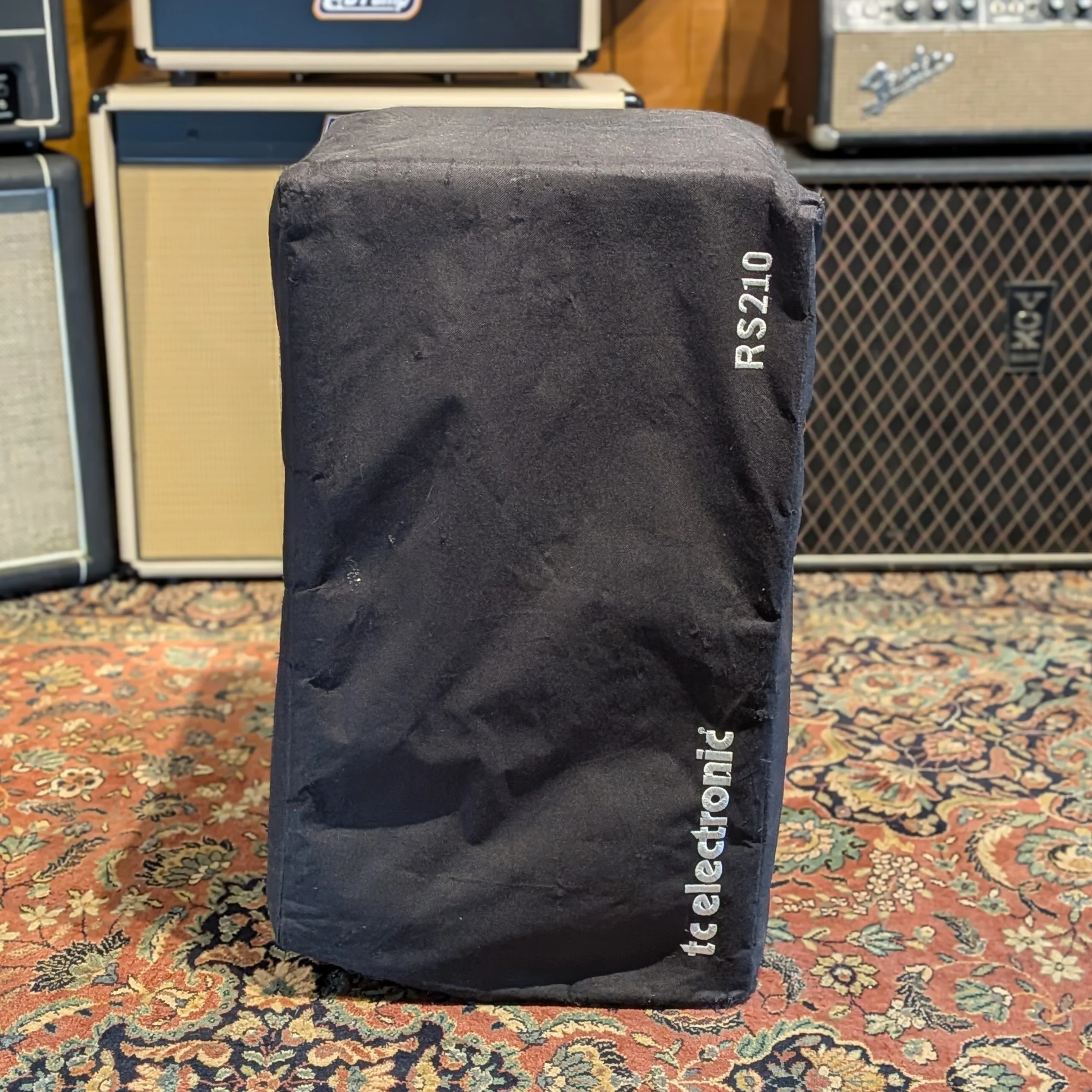 TC Electronic RS210 Vertical Stacking 2x10" 400w Bass Cab - Image 6