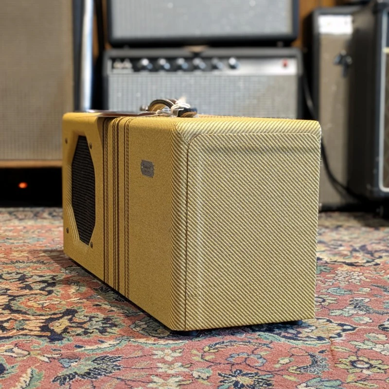 Vintage 47 The Suitcase Amp - Image 6