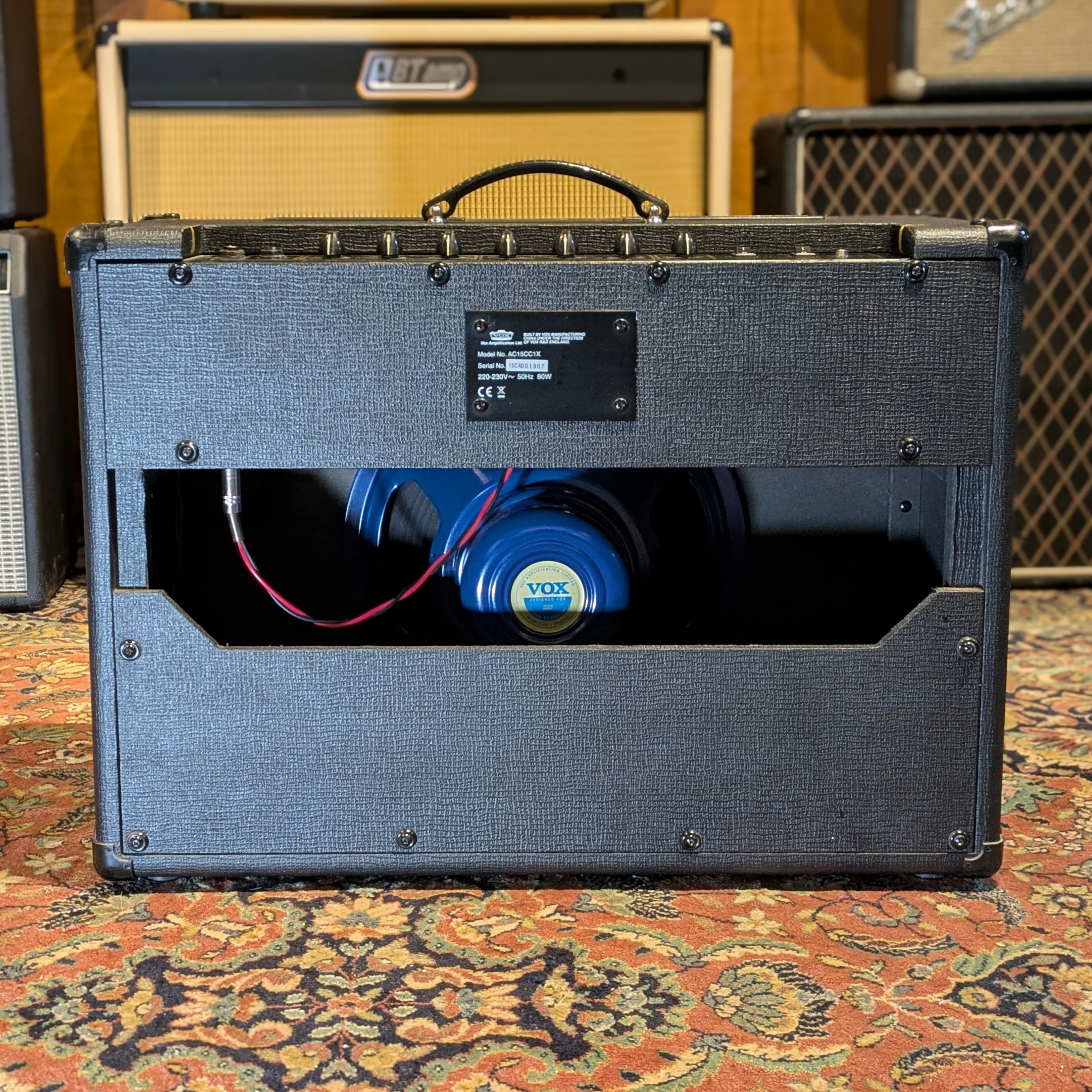 Vox AC15CC1X Custom Classic 15-Watt 1x12" Blue Alnico Guitar Combo 2006 - 2010 - Black - Image 6
