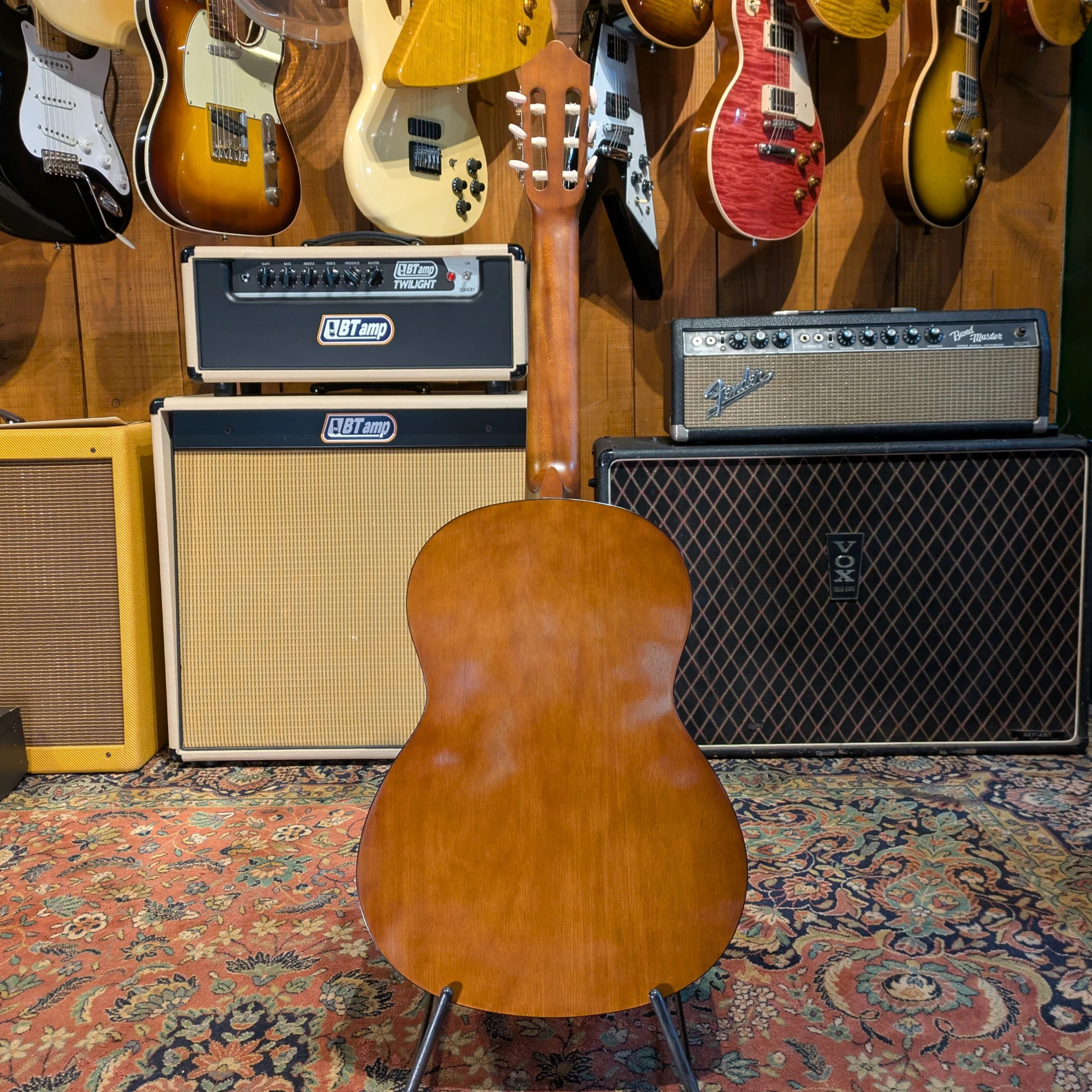 Yamaha C-40 - Image 4