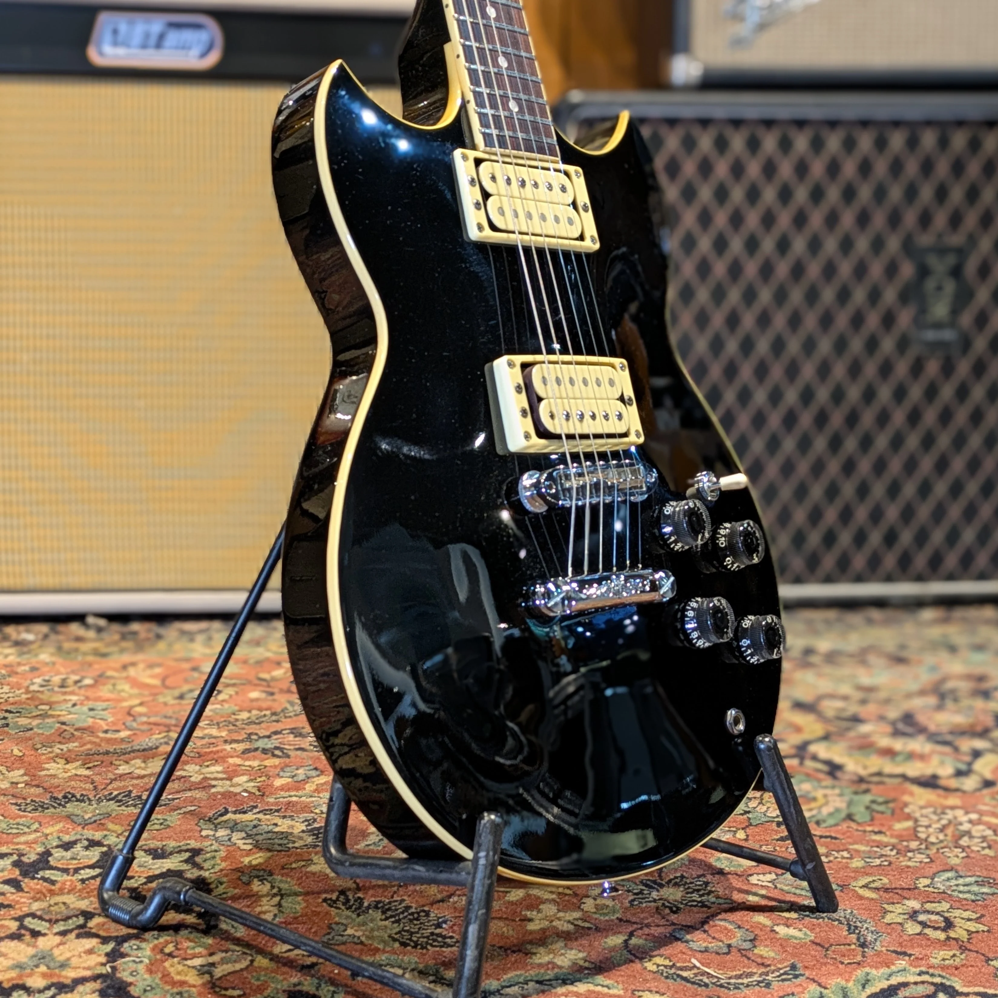 Yamaha SG-300 - Black - Image 3