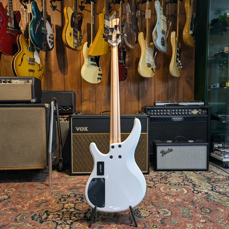Yamaha TRBX304 - Image 4